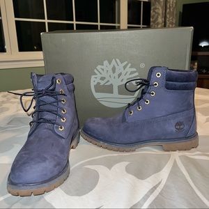 Women’s Timberland Boots. Size 9.